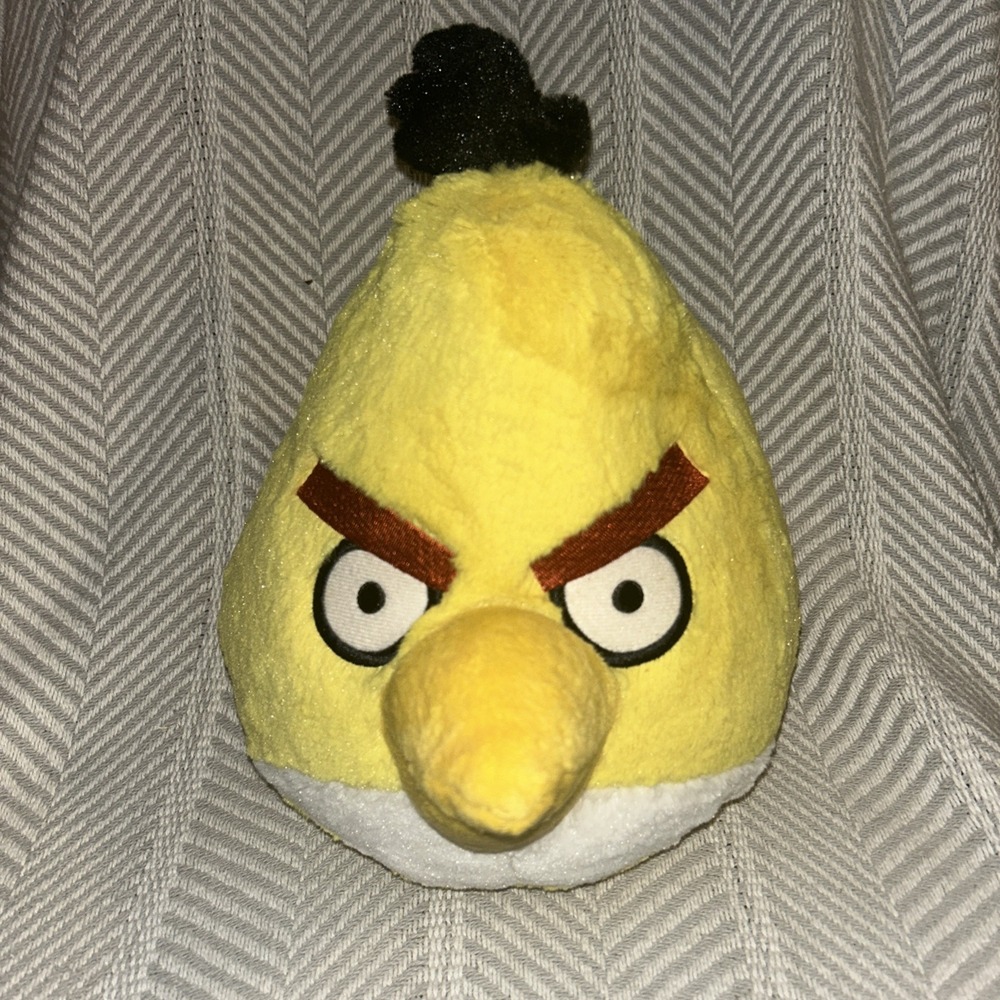 Yellow Bird‎ Chuck Angry Birds Plush 8-9". No Tags